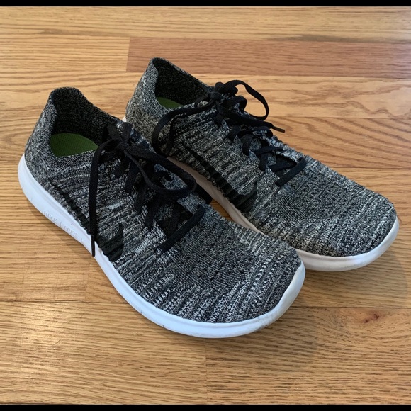 Nike Shoes - Women’s Nike Free Tennis shoes